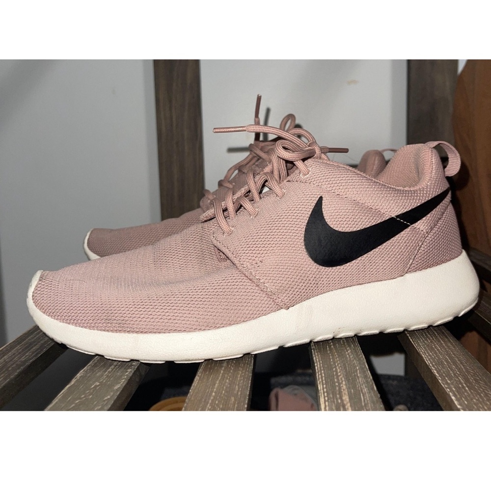 Nike roches blush
